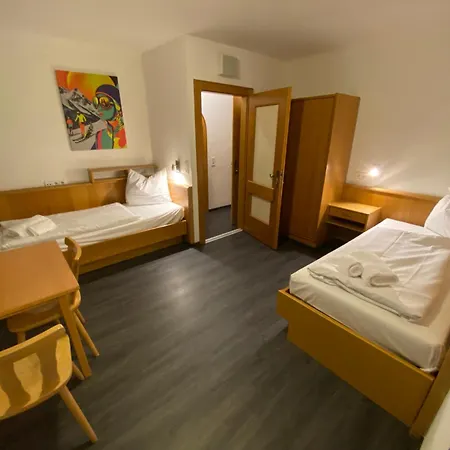 Twenty Seven City Hotel Zell am See Exterior foto
